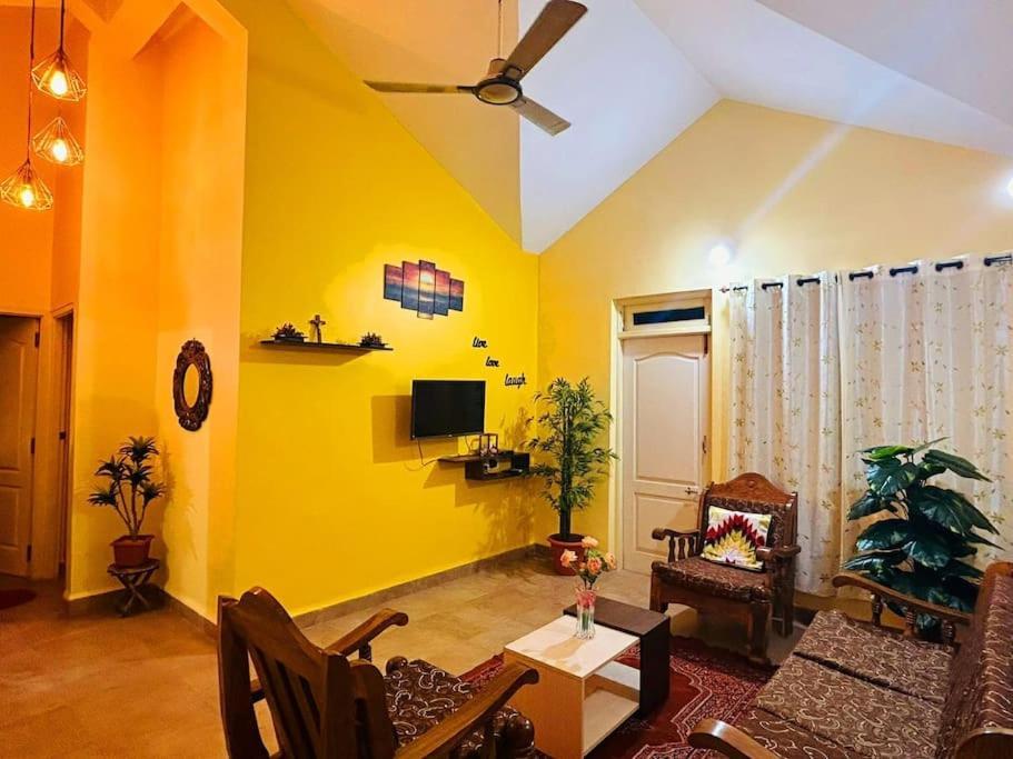 Reev'S Homestay: Luxury 2 Bedroom Apartment Arossim Kültér fotó